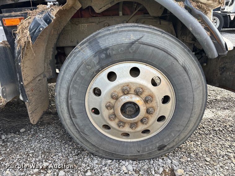 image for item YA3158 2025 Peterbilt 589 semi truck