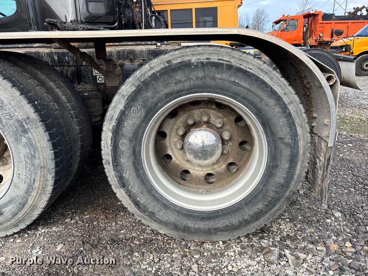 image for item YA3158 2025 Peterbilt 589 semi truck