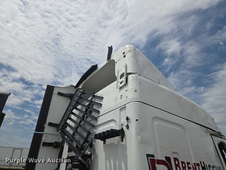 image for item YA3159 2024 Freightliner Cascadia semi truck