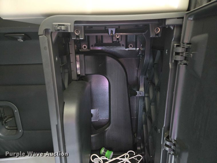 image for item YA3159 2024 Freightliner Cascadia semi truck