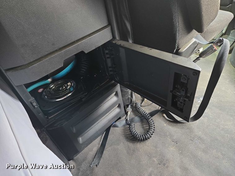 image for item YA3159 2024 Freightliner Cascadia semi truck