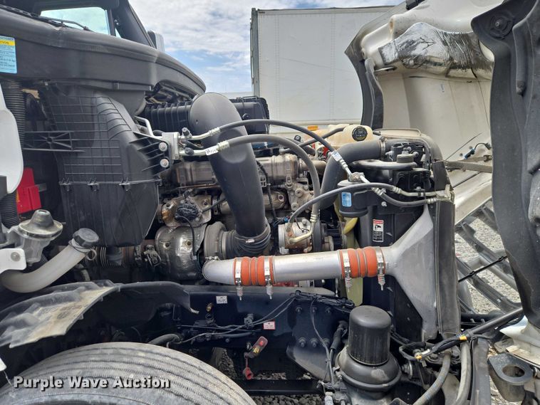image for item YA3159 2024 Freightliner Cascadia semi truck