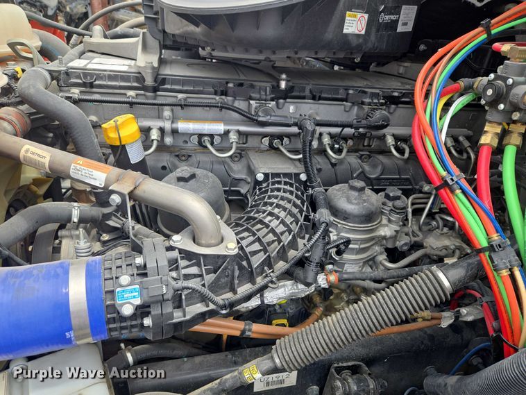 image for item YA3159 2024 Freightliner Cascadia semi truck