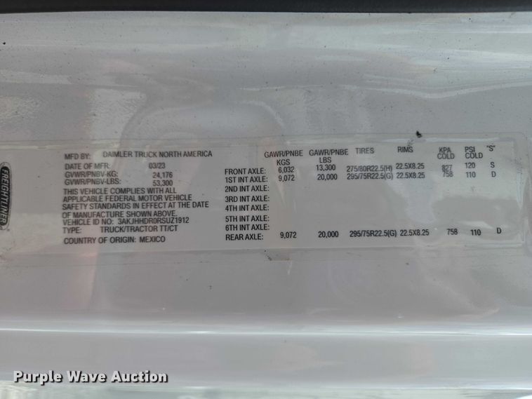 image for item YA3159 2024 Freightliner Cascadia semi truck