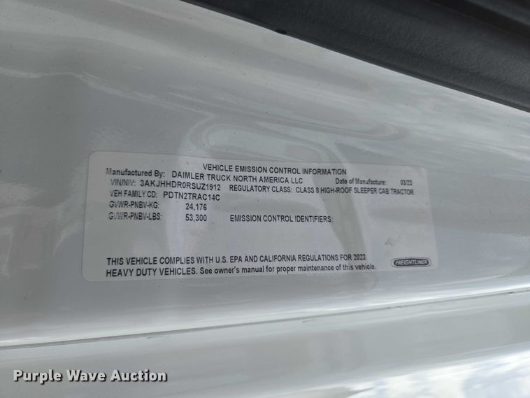 image for item YA3159 2024 Freightliner Cascadia semi truck