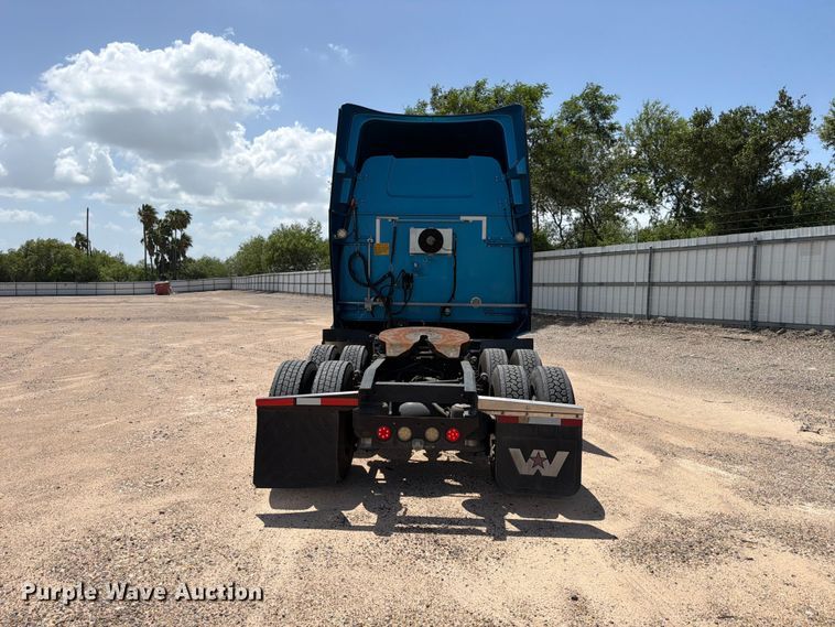 image for item YA3372 2016 Western Star 5700XE semi truck