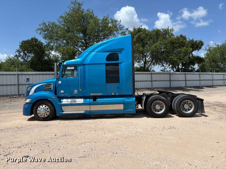 image for item YA3372 2016 Western Star 5700XE semi truck