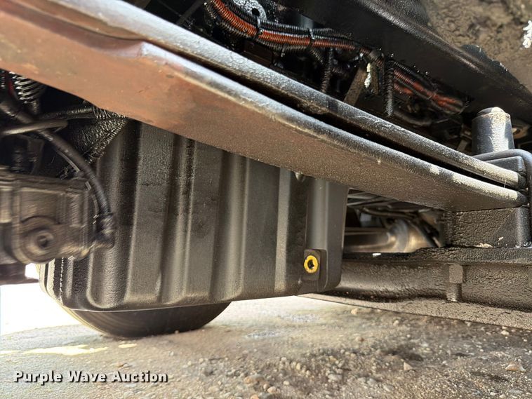 image for item YA3372 2016 Western Star 5700XE semi truck