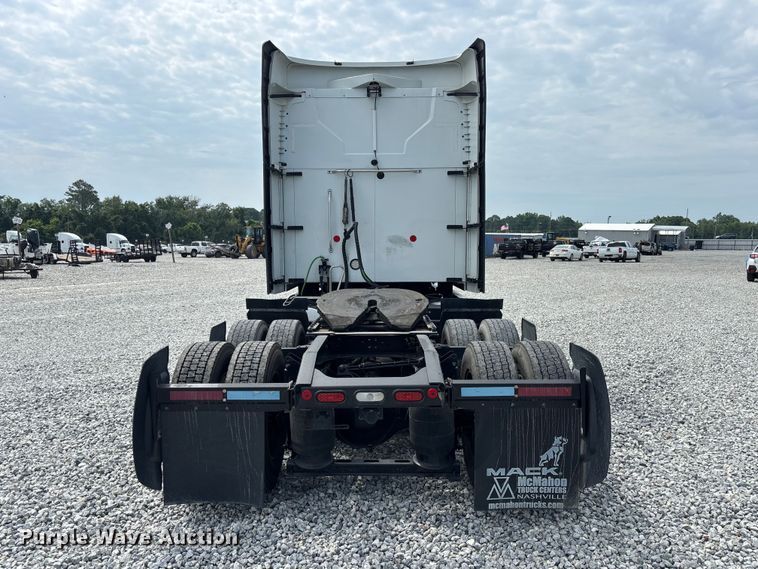 image for item YA3398 2023 Mack Anthem semi truck