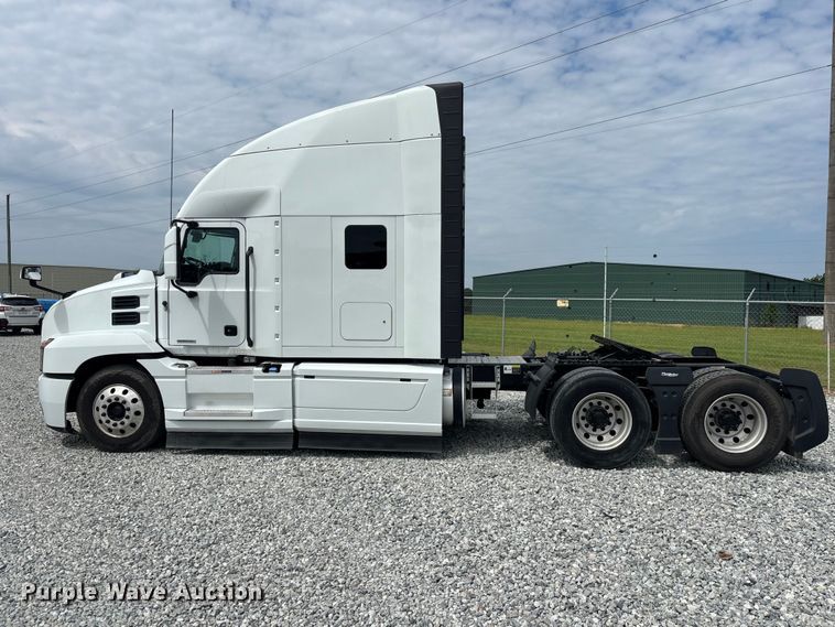 image for item YA3398 2023 Mack Anthem semi truck