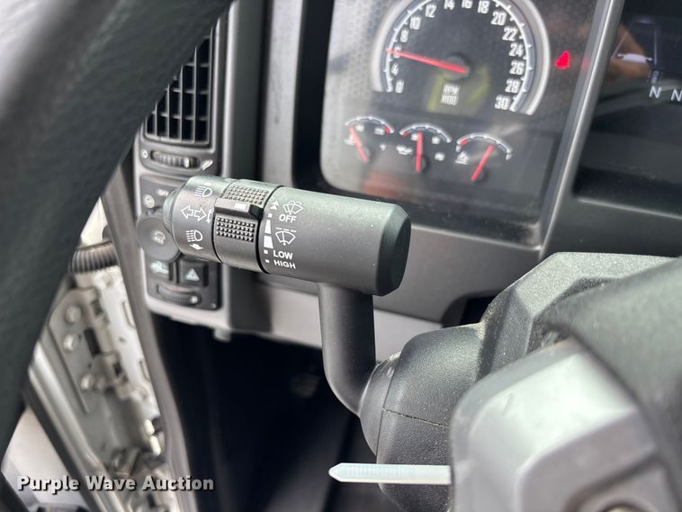 image for item YA3398 2023 Mack Anthem semi truck