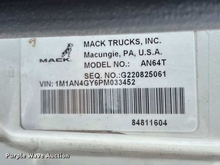 image for item YA3398 2023 Mack Anthem semi truck
