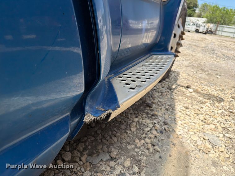 image for item YA3409 2018 Kenworth T680  semi truck