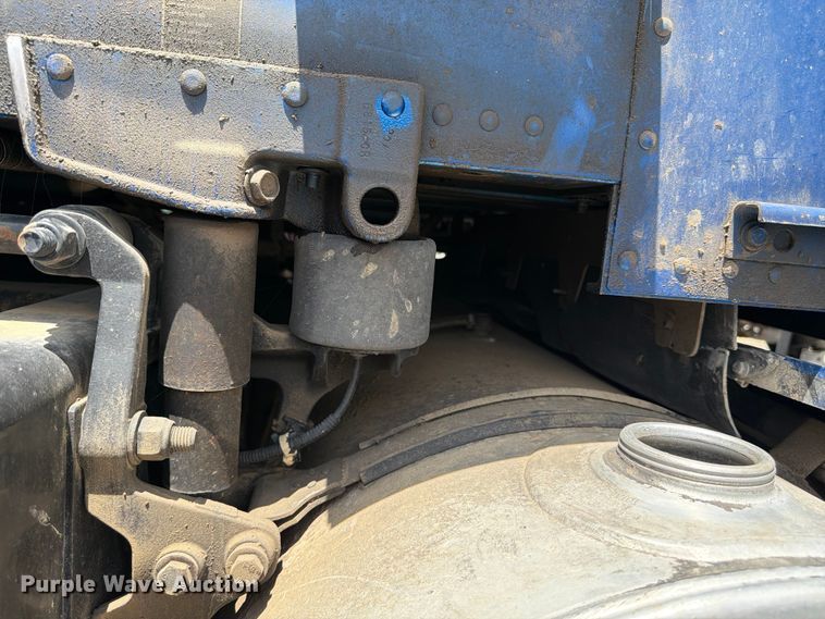 image for item YA3409 2018 Kenworth T680  semi truck