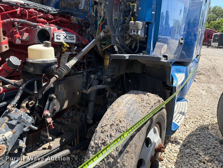 image for item YA3409 2018 Kenworth T680  semi truck