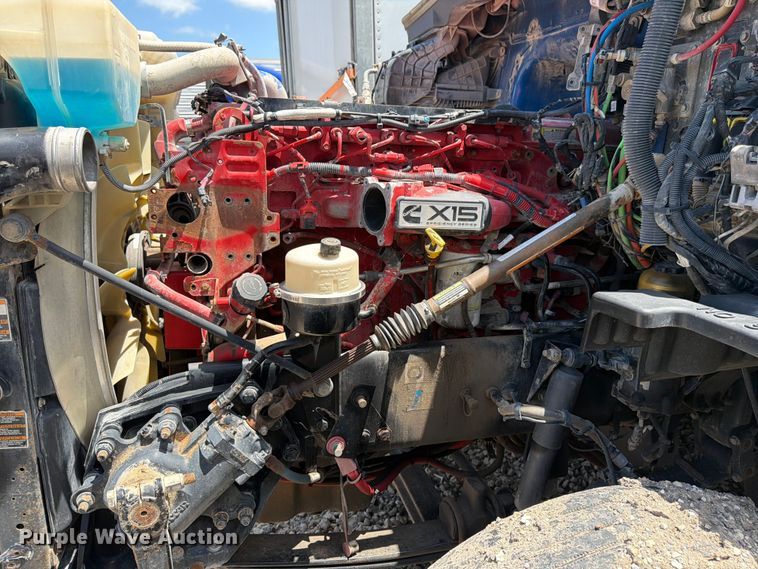image for item YA3409 2018 Kenworth T680  semi truck