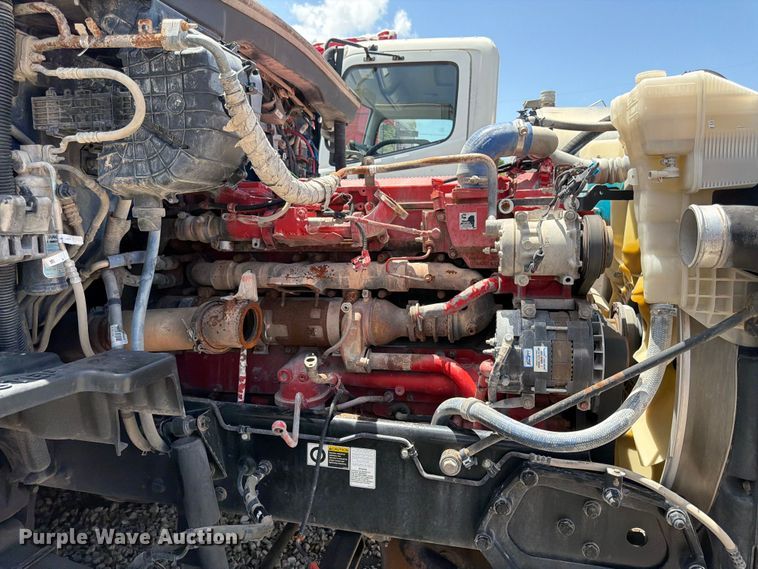 image for item YA3409 2018 Kenworth T680  semi truck