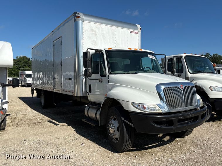 image for item YA3412 2019 International 4300 box truck