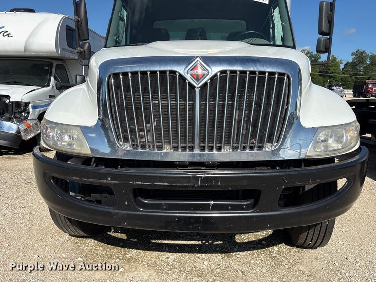 image for item YA3412 2019 International 4300 box truck