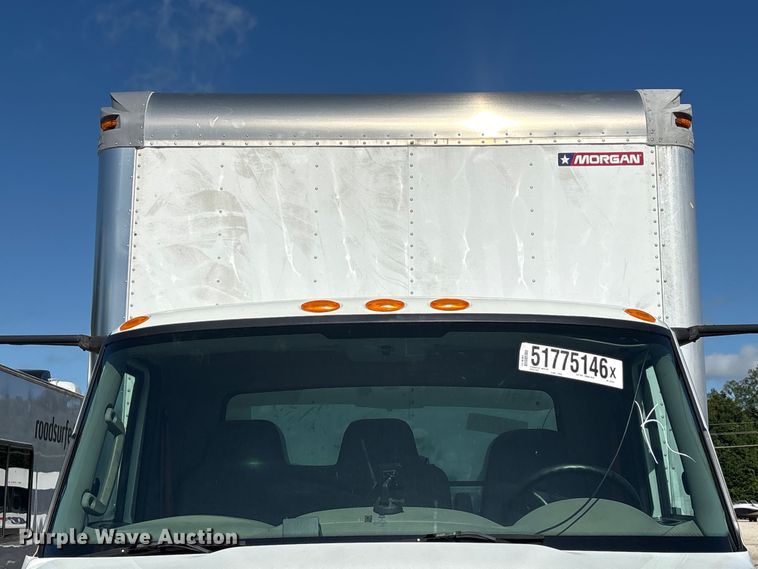 image for item YA3412 2019 International 4300 box truck