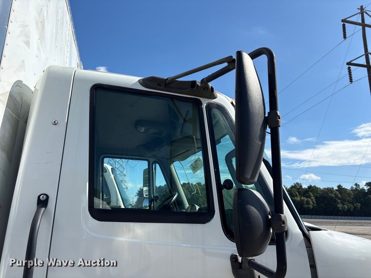 image for item YA3412 2019 International 4300 box truck