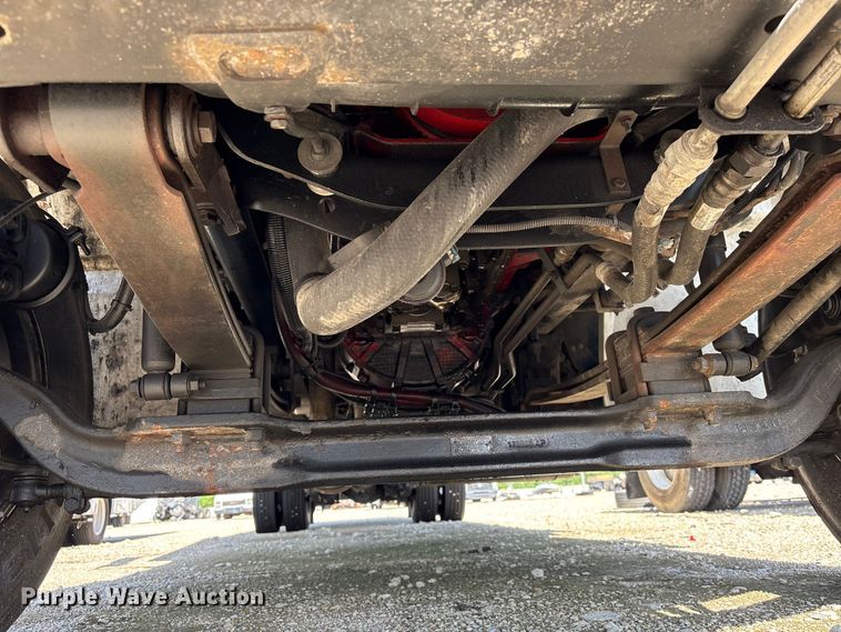 image for item YA3412 2019 International 4300 box truck