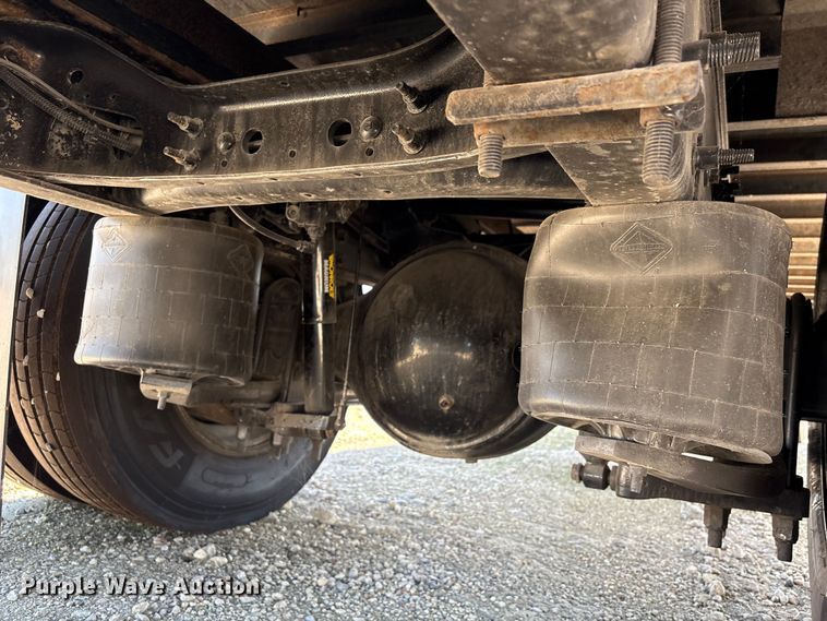 image for item YA3412 2019 International 4300 box truck