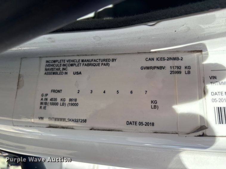 image for item YA3412 2019 International 4300 box truck