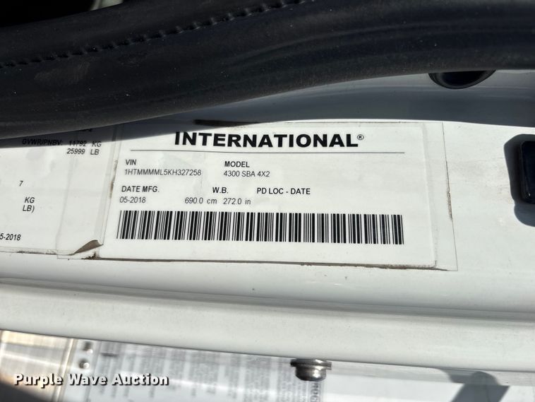image for item YA3412 2019 International 4300 box truck