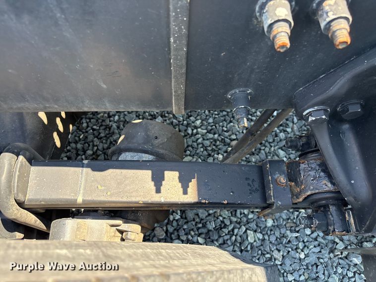 image for item YA3454 2019 Peterbilt 579 semi truck