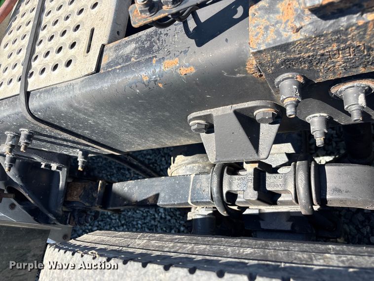 image for item YA3454 2019 Peterbilt 579 semi truck