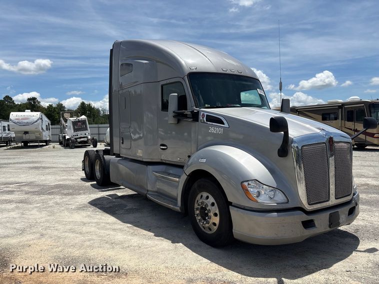 image for item YA3500 2020 Kenworth T680 semi truck