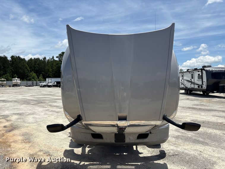 image for item YA3500 2020 Kenworth T680 semi truck