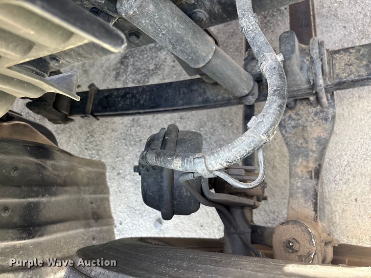 image for item YA3500 2020 Kenworth T680 semi truck