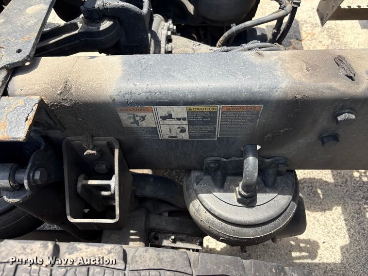 image for item YA3500 2020 Kenworth T680 semi truck