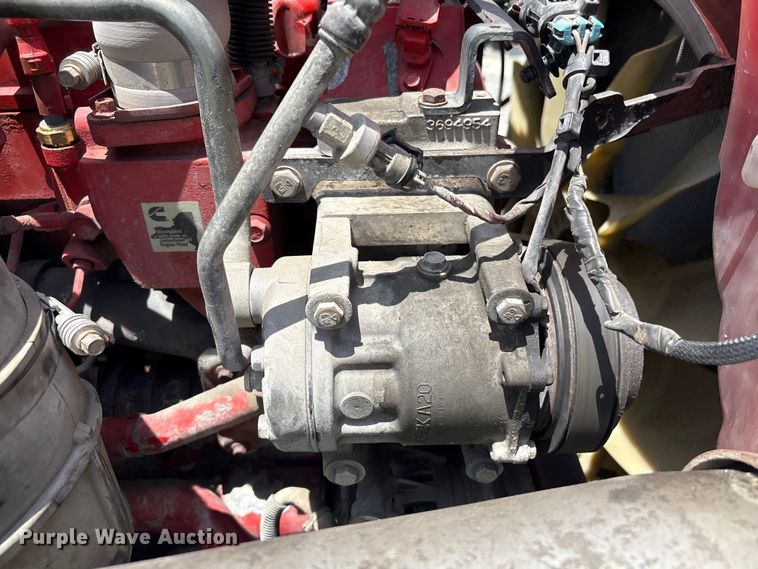 image for item YA3500 2020 Kenworth T680 semi truck