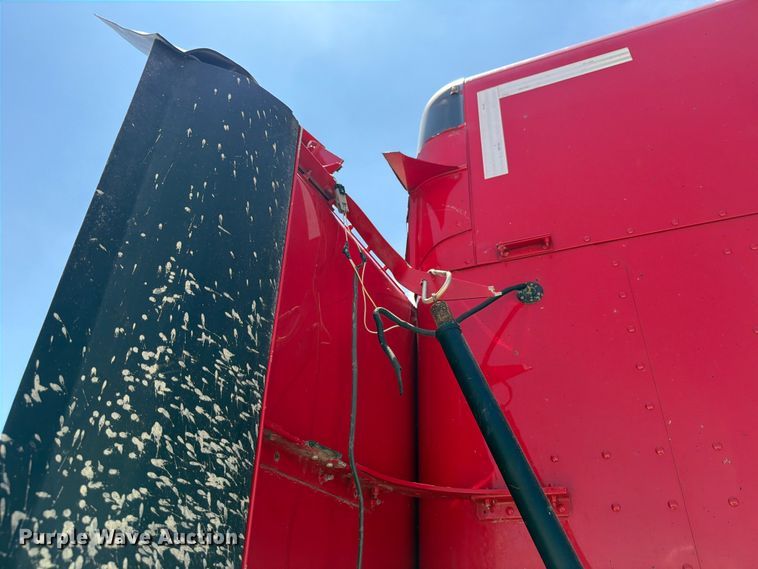image for item YA3555 2019 Peterbilt 579 semi truck