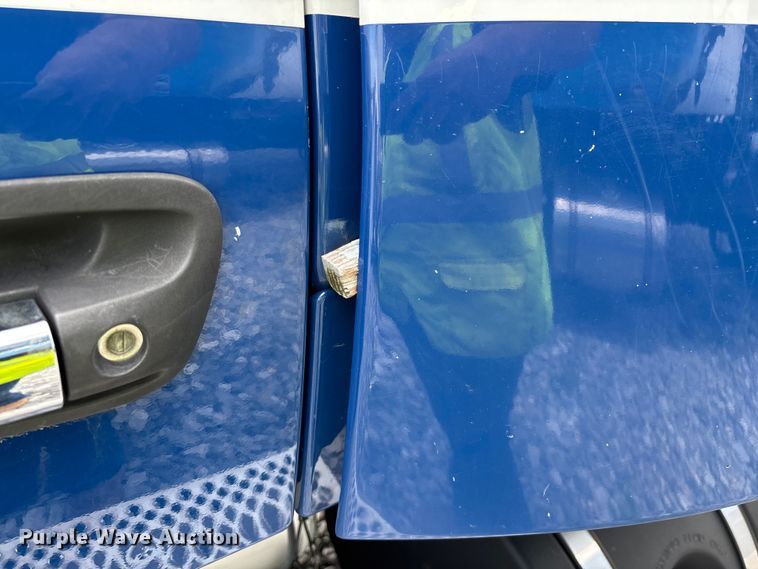 image for item YA3654 2017 Peterbilt Paccar semi truck