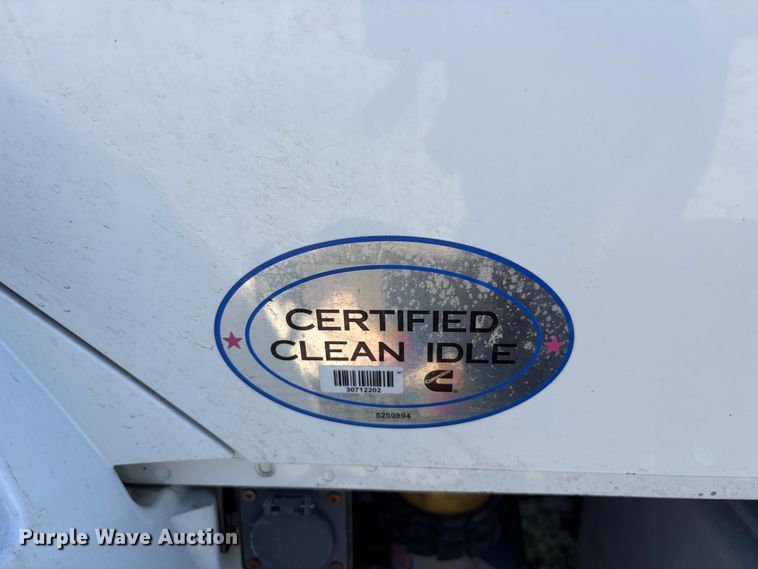 image for item YA3663 2018 International 4300 box truck