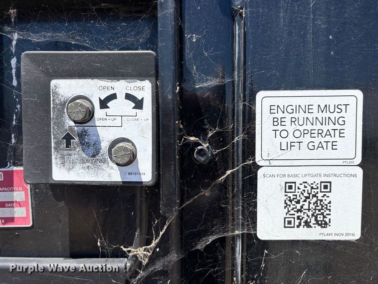 image for item YA3663 2018 International 4300 box truck