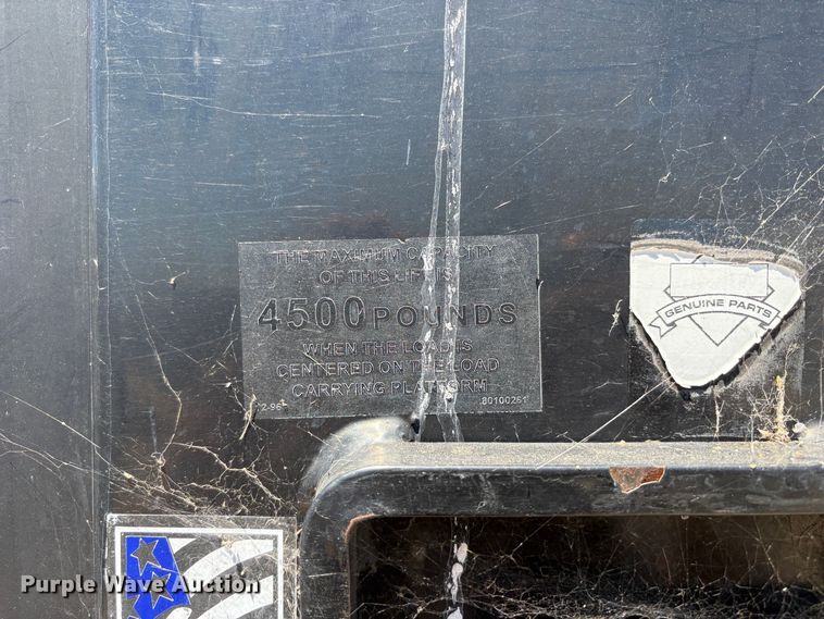 image for item YA3663 2018 International 4300 box truck