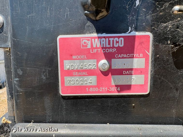 image for item YA3663 2018 International 4300 box truck