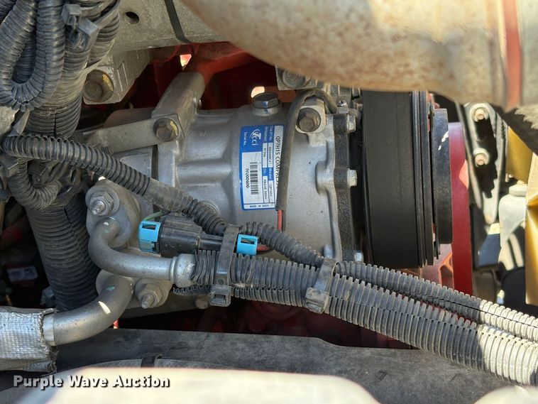 image for item YA3663 2018 International 4300 box truck