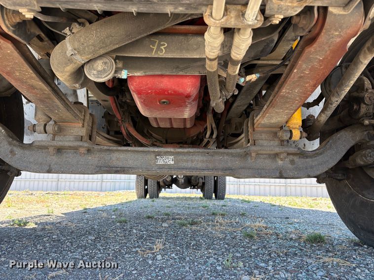 image for item YA3663 2018 International 4300 box truck