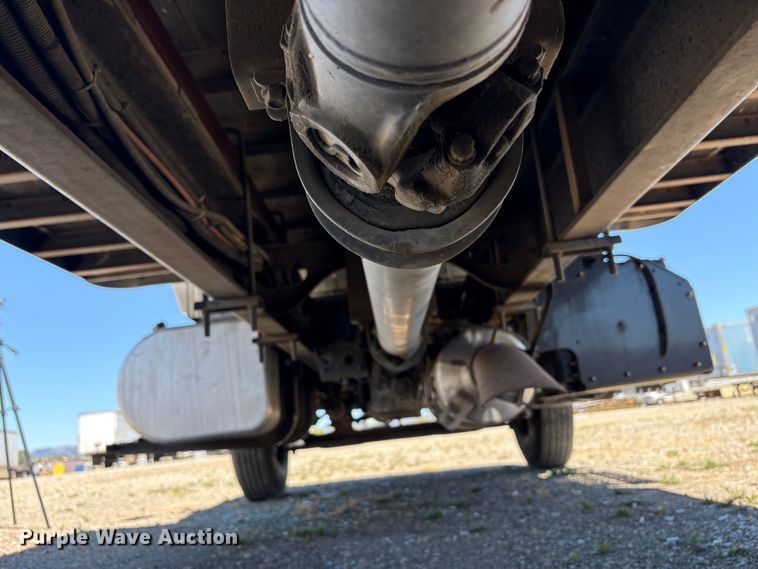 image for item YA3663 2018 International 4300 box truck