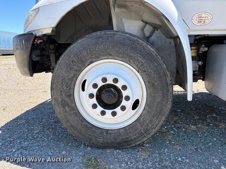 image for item YA3663 2018 International 4300 box truck