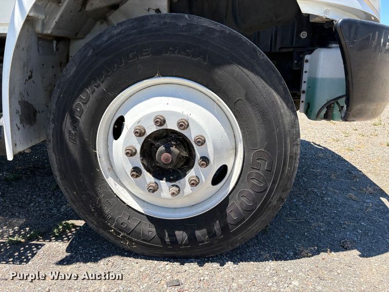 image for item YA3663 2018 International 4300 box truck