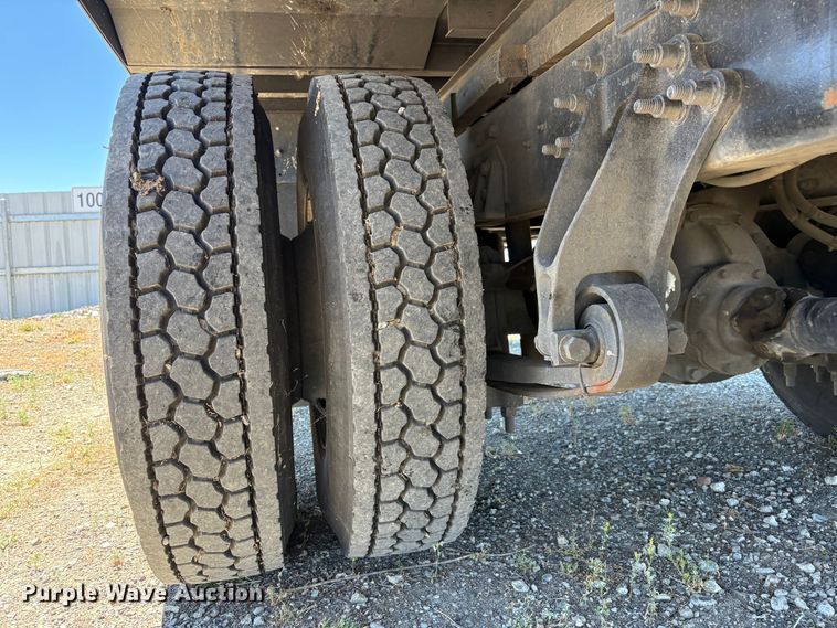 image for item YA3663 2018 International 4300 box truck