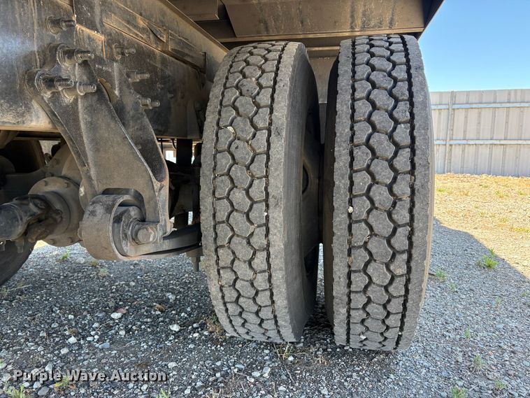 image for item YA3663 2018 International 4300 box truck