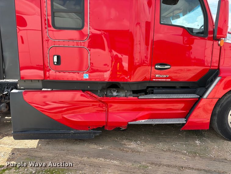 image for item YA3745 2023 Kenworth T680 semi truck
